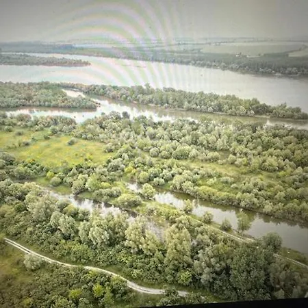 Danube Oasis Stevantown 2 * Stari Banovci